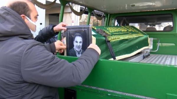 ?Ata ok yatrm yapmt. iftlik almt, atlar almt"  <br>  Trkiye Jokey Kulb asli yesi Can Gven ise ?Ata ok yatrm yapmt. iftlik almt, atlar almt, ksraklar almt. Onun erefine her sene personele yaptm iftar yemeine btn kulp kodamanlarn; Allah rahmet etlesin hepsine, zdemir Bey?i, Sadk Bey?i, Rahmetli Cemal Koray? hepsini ardm. Yemek yendi, iftar ald. Duann sonunda Faruk?a ben dedim bir arkyla bunu enlendirelim.