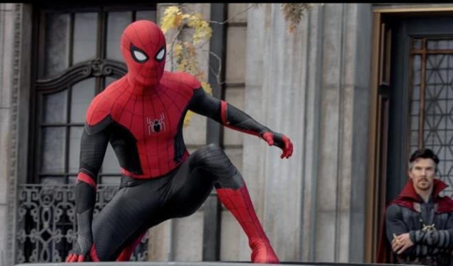 rmcek Adam serisinin son filmi rmcek Adam: Eve Dn Yok, 1 milyon 696 bin kii tarafndan izlendi. Jon Watts'n ynettii, Tom Holland, Zendaya ve Benedict Cumberbatch'in barolleri paylat filmin 2 hafta iinde elde ettii haslat 43 milyon liray at.