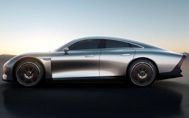 Arata 900 volt elektrik mimarisine sahip batarya paketi bulunuyor. Bataryalar, yzde 50 daha kk ve yzde 30 daha hafif olarak tasarlanm. Ara bu sayede 1750 kilogram gibi bir arla sahip.