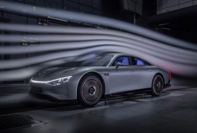 EQS modelinde 0,20 cd olan srtnme katsays EQXX ile birlikte 0,17 ekilmedi ve bu yeni bir rekor anlamna geliyor.