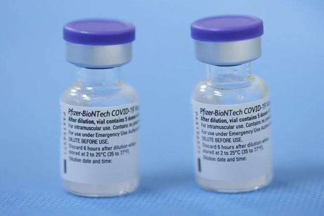 Babakan Bennett'in ofisi, kampanyann ilk iki gnnde 100 binden fazla sraillinin drdnc dozlar iin kayt yaptrdn veya alandn syledi.