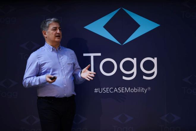 Togg?u tamamen kullanc odakl bir yaklamla oluturduklarn belirten Grcan Karaka, nceliklendirdikleri konseptlere bal olarak bir "Kullanc Yolculuu Haritas" kardklarn dile getirdi.