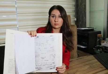 Aysun ler'in avukat, "Ceza, delil yetersizlii nedeniyle iptal edildi. Karar emsal nitelii tayor. Vatandalarda kendilerine ceza geldiinde haksz kesildiini dnyorlarsa 15 gn ierisinde itiraz edip haklarn aramallar" dedi.