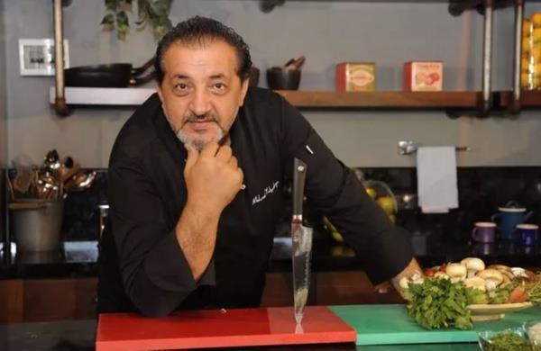 'Anne tarafndan akrabas' iddias<br>    ef Mehmet Yalnkaya'nn anne tarafndan akrabas olduu iddia edilen Dilara Baaran izleyicinin de en ok destekledii isimlerin banda geliyordu. Ancak bu akrabalk sylentilerinin ortaya kmasnn ardndan sosyal medyada bunun bir hakszlk olduu ynnde yorumlar yaplmaya balad.