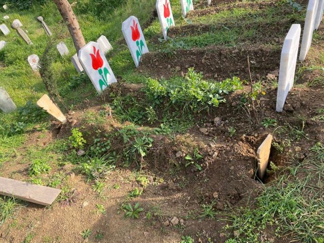 Kabristanlktaki hrszlk olayndan doan tm zarar karlayacak olan I.B.?nin, ilede usta olarak alt mermer atlyesinden de karld belirtildi.