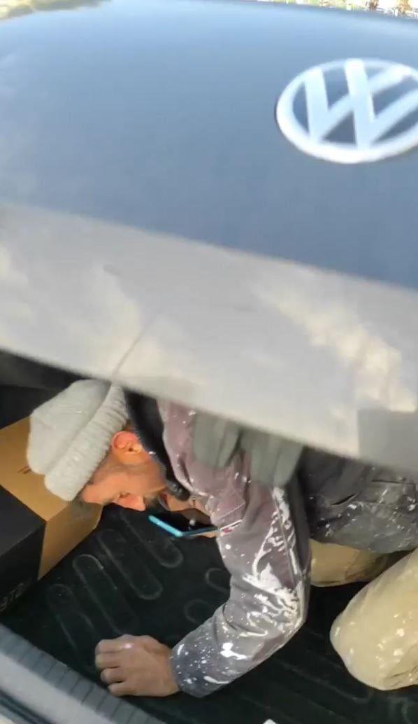 Grenlerin byk tepkisine yol aan olay, cep telefonu ve gvenlik kameralarna yansd.