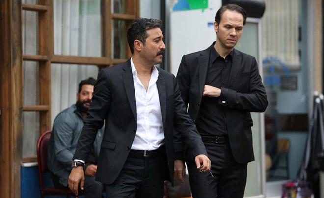 Yaananlar anlatan mahalle sakini zkan Kl, "Birden bire ukur'un ekildii kahvenin yukarsnda kt. tfaiyeler geldi. Mdahale ediyorlar. Kahve olarak kullanlyordu. Yukarda normal ev var. Kahvehane sahibi yayordu" ifadelerini kulland.