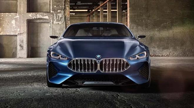 BMW  <br>  Alman otomotiv irketi BMW, 2030 ylna kadar kresel teslimatlarn en az yzde 50'sini tamamen elektrikli modellerin oluturmasn beklediini syledi.  <br>  irket, mevcut pazar segmentlerinin yaklak yzde 90'nda sunulan en az bir tamamen elektrikli modelle birlikte, 2023'ten itibaren yollarda 13 tamamen elektrikli modele sahip olacan aktard.