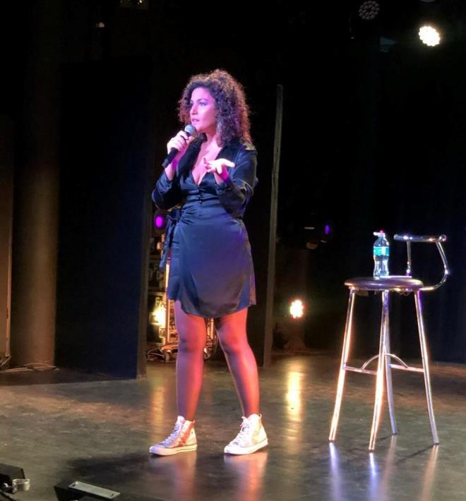 srail ile Birleik Arap Emirlikleri arasndaki normallemeyle alay eden "Milyonlar olan ve Nakba'ya maruz kalan kendi soydalarn, Filistin'i unutan Araplar gibisi yok. Dubai'dekiler Gazze kuatmasn unuttular, ne gzel olurdu Araplarn hepsi Dubaili olsa" ark szleri Arap dnyasnda gndem oldu.