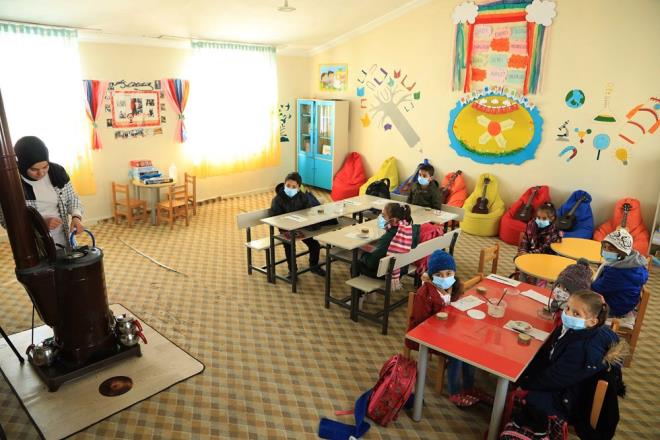 Projesinin kabul edilmesinin kendisini ok mutlu ettiini ifade eden Ylmaz, ocuklara srpriz yaparak snf rengarenk minderlerle dzenlediini, rencilerin snfn yeni halini grnce ok ardn kaydetti.