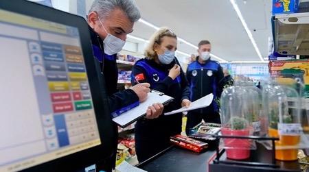 Yneticiye onaylattk sknt kmayacak<br>  Bunun stne tedariki alan ?Pazartesi 39.95 TL raf fiyatna geiyoruz. Pazartesi sabah mail gndereceiz size? diyor. Bunun stne market alan ?Okey sal gn itibaryla gemis oluruz? derken bu yazmadan  gn sonra baka bir market zincirini kastederek tedarikiye ?(?) market fiyatlar gememi? diyor. Tedariki ise bu mesaja atfen ?1 lt var onu da geecek merak etme? ifadesini kullanyor.