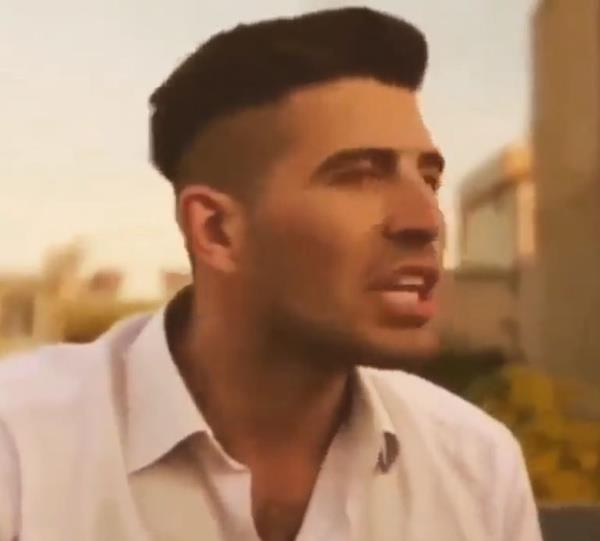 Dizide hayat verdii Hayri karakteriyle milyonlarn sevgisini kazanan oyuncu, performansyla beeni topluyor.