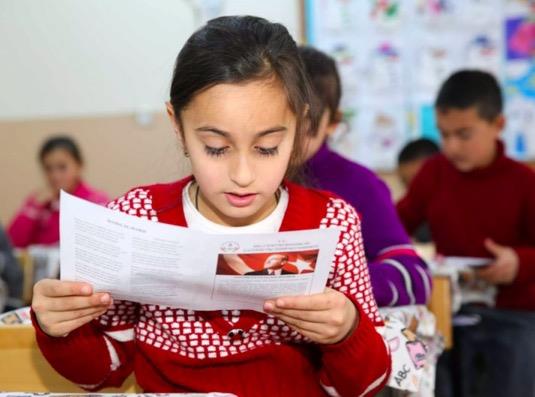 ilkokul, ortaokul, lise kademelerindeki tm renciler karnelerine "e-okul.meb.gov.tr" internet sitesi zerinden ulaabilecek. renciler, "takdir ve teekkr" belgelerine de sistem zerinden eriebilecek.