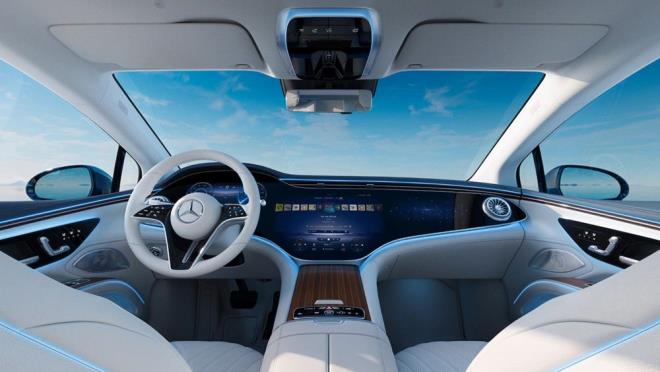 EQS 580 4MATIC azami 672 km?ye kadar bir menzil vadediyor. Model 385 kW (523 BG) g sunuyor.   <br>  Modelin Trkiye fiyat ise 4.207.500 TL