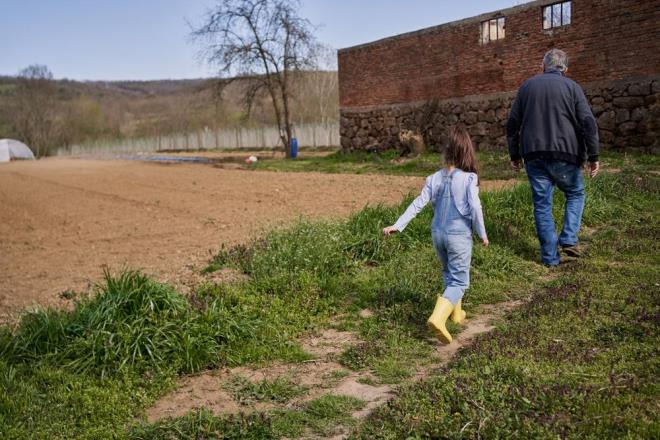 ZARARLI ALIKANLIKLARIN ETKS KUAKLAR BOYU DEVAM EDYOR    Bununla birlikte, aratrma, zararl maddelere maruz kalmann nesiller boyunca geebilecek deiikliklere yol aabileceini ne srd. Ancak aratrmann arkasndaki ekip, bunu dorulamak ve nasl olabileceini anlamak iin daha fazla almaya ihtiya duyulduunu bildirdi.
