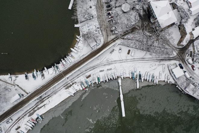 Glyaz Mahalle Muhtar brahim ahin, Glyaz'nn tarihi ve konumuyla dnyada ender noktalardan biri olduunu syledi.    Blgenin, Trkiye'nin ve Bursa'nn nemli deeri olduunu belirten ahin, turizm asndan iyi bir potansiyele sahip olduklarn anlatt.