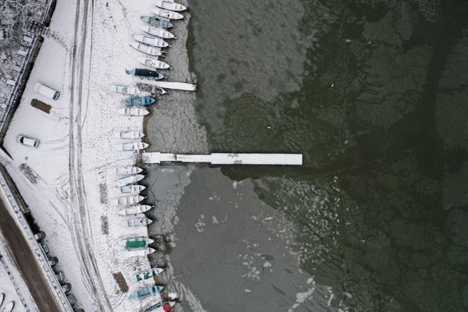 Glyaz'ya gelen ziyaretiler, talebe gre glde balk ve saltanat kayklaryla gezinti yapma imkan da buluyor.