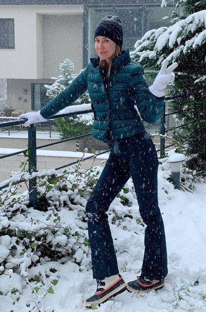 Eski manken Demet ener de stanbul'da kar yann etkili olmasnn ardndan soluu darda ald. Karlarn arasnda poz veren ener, bu karesini takipileriyle paylat.