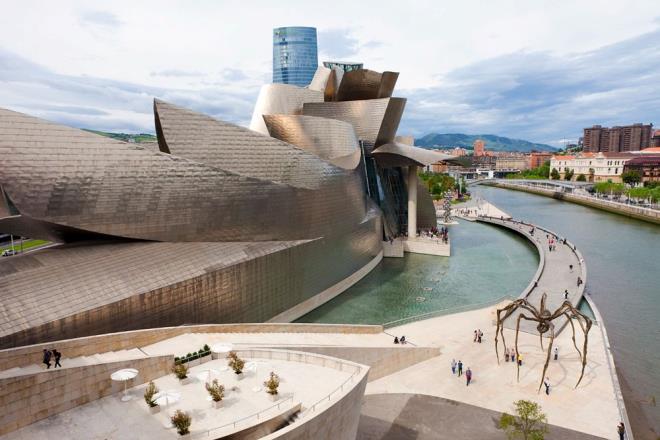 12. Guggenheim Bilbao Mzesi - spanya