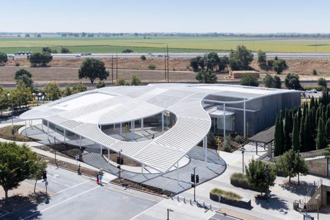 24. Jan Shrem ve Maria Manetti Shrem Sanat Mzesi -  California, ABD (Archdaily)