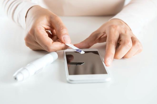 Aratrmaclar, standart bir PCR testi kadar doru sonu verdiini iddia ettikleri uygulamann adn smaRT-LAMP olarak aklad ve  7 dolar kadar dk bir fiyattan sata sunulabileceini aktard.