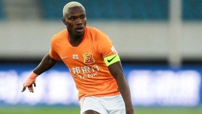 Sper Lig'de biten tm son dakika transferleri (2022 ara transfer sezonu) - 14  JEAN EVRARD KOUASS    Trabzonspor, Jean Evrard Kouassi'yi transfer ettiini aklad.  Trabzonspor'dan KAP'a yaplan aklamada Fildiili kanat oyuncusu ile 3.5 yllk anlamaya varld belirtildi.