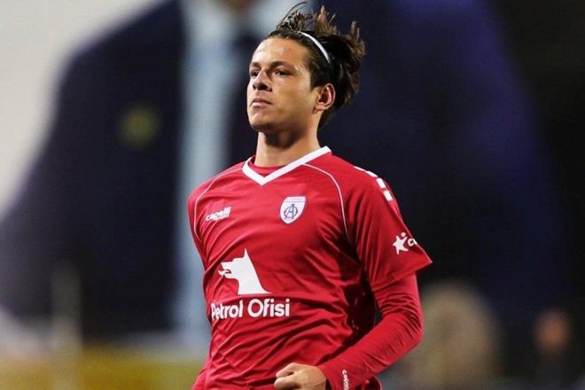 ENS DESTAN    Trabzonspor, Altnordu'nun gen forveti Enis Destan' 600 bin euro karlnda 4,5 yllna transfer etti.