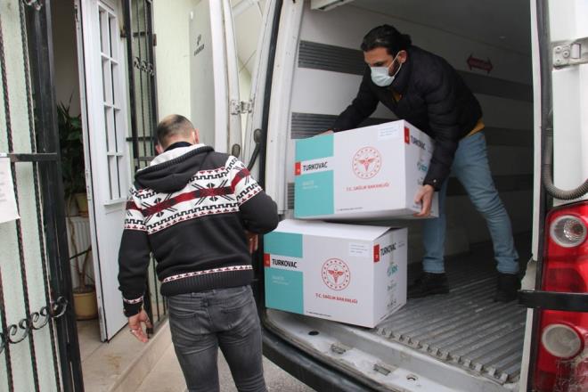 Alarn 2-8 derecede muhafaza edilmesi gerektiini bildiren Koz, alarn 81 ile kamyon ve trlarla ulatrldktan sonra souk zincir aralaryla hastanelere sevk edildiini kaydetti.