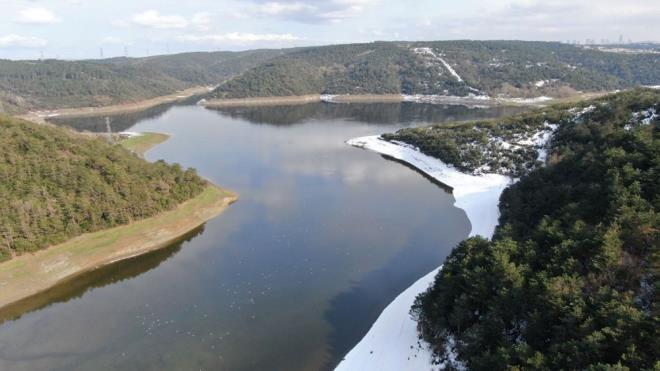 stanbul'un barajlarndaki son doluluk oranlar:  <br>  ALBEYKY                                      %51.04  <br>  BYKEKMECE                            %58.04  <br>  DARLIK                                              %61.49  <br>  ELMALI                                             %87.38  <br>  ISTRANCALAR                                 %98.44  <br>  KAZANDERE                                    %67.55  <br>  MERL                                            %83.49  <br>  PAPUDERE                                    %64.38  <br>  SAZLIDERE                                      %34.05  <br>  TERKOZ                                            %61.61