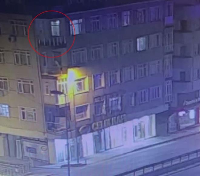 stanbul Avclar?da sevgilisinin oturduu evin balkonundan derek Kbra Ece?nin dme annn cep telefonu ile grntlendii ortaya kt.