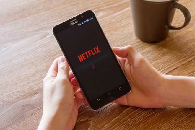 9. NETFLIX    Elence