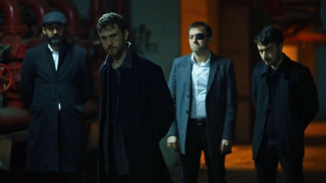 Son olarak ukur dizisinde Yama karakterine hayat vermi olan ve yeni projesinin hazrlklarna tam gaz devam eden Aras Bulut ynemli'den kt haber geldi