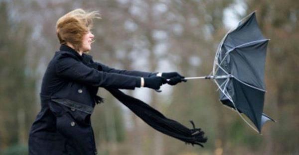 KUVVETL RZGAR UYARISI    Rzgarn gney ynlerden, le saatlerinden itibaren Marmara ve Ky Ege'de kuzey ynlerden, Marmara, Ege, Bat Akdeniz,  Anadolu ile Karadeniz?in i kesimlerinde kuvvetli ve yer yer frtna eklinde (50-80 km/saat) esmesi beklendiinden yaanabilecek olumsuz artlara kar ulamda aksamalar, soba ve doalgaz kaynakl zehirlenmeler, at umas gibi olumsuzluklara kar dikkatli ve tedbirli olunmaldr.