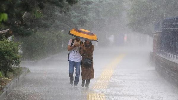 Yalarn; Marmara, Ege, Bat Akdeniz,  Anadolu'nun bats, Bat Karadeniz (Sinop dnda) ile Nevehir, Nide, Mersin, Adana ve Osmaniye evrelerinde yerel olarak kuvvetli olmas bekleniyor. Karadeniz'in i ve yksek kesimleri ile Dou Anadolu'da yksek kar rtsne sahip eimli blgelerde  riski bulunmaktadr.  ve dou kesimlerde buzlanma ve don olay ile birlikte yer yer pus ve sis grlecei tahmin ediliyor.