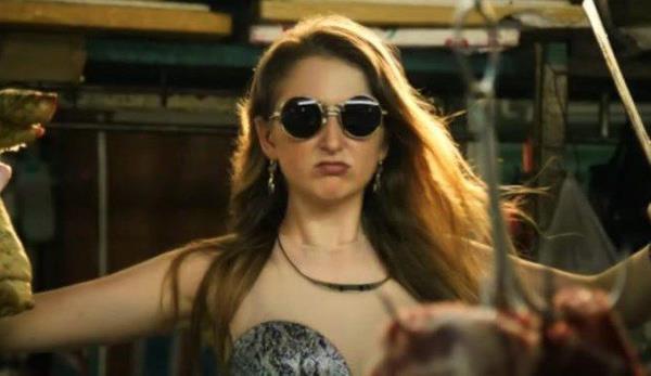 Ayrca ark szlerinde kendisinden "Trk Martha Stewart" diye bahsediyor.