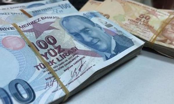 Kaytd istihdam azalsa da SGK'ya dk cretten bildirilme sorunu ne yazk ki halen devam ediyor. En az sigortasz alma kadar nemli bir konu olan, alann SGK'ya dk cretten bildirilmesi hem alana, hem SGK'ya zarar veriyor. verenlerin pek ou bunun ne kadar byk bir risk olduunun ne yazk ki farknda deil. te Cem Kl'n hem iiyi hem de ivereni ilgilendiren yazs: