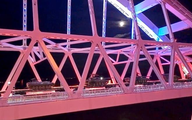 Gvenlik garantileri isteyen Rusya, Ukrayna'nn NATO'ya alnmamasn talep ederken, ou ittifak yesi lke ise "ak kap" politikalarnn devam edeceini belirterek Kiev'e askeri destek veriyor.