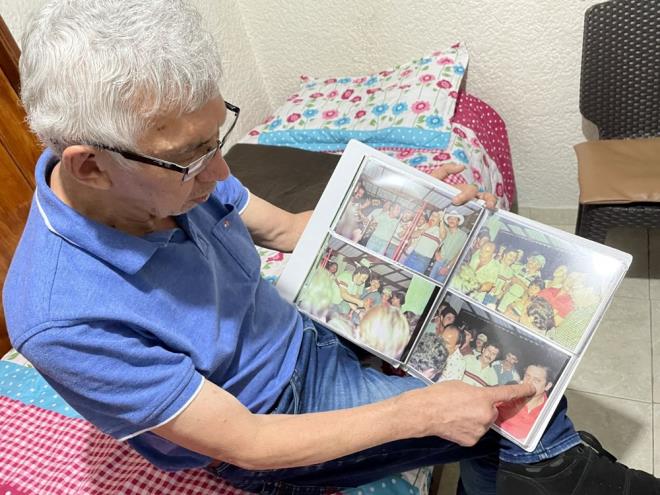 AA muhabirine, Escobar?n bilinmeyenlerini paylaan "El Chino" lakapl yazar Egdar Jimenez Mendoza, Escobar ile 13 yanda lise yllarnda tantn syledi.