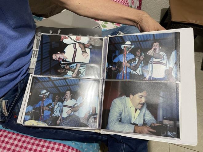 1980'de Forbes dergisine gre dnyann en zengin 5. kiisiyken Escobar' tekrar grdn anlatan Jimenez, bir arkada sayesinde kendisiyle yllar sonra konutuunu dile getirdi.