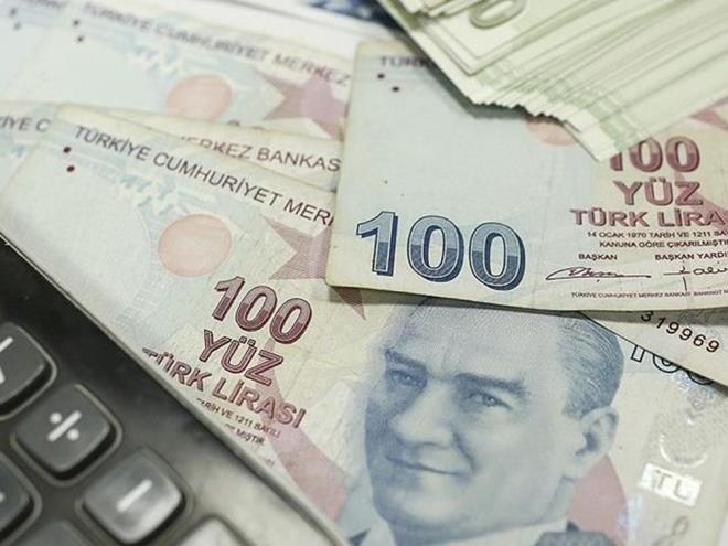 BA-KUR GR OLANLAR DA YA HADDNDEN EMEKL OLABLYOR MU?    Eyll 1999'dan nce Ba-Kur girii olanlarn yatan emeklilik iin 5.400 ve 56 ya, erkekler de 5.400 gn ve 58 ya tamamlamas gerekiyor. Eyll 1999 ile 30 Nisan 2008 arasnda ie balayan Ba- Kurlular 5.400 prim gnyle kadnlar 60, erkekler de 62 yanda emeklilie hak kazanr.