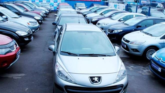 Motorlu Ara Satclar Federasyonu?nun (MASFED) verilerine gre, ikinci el otomotiv pazar 2021?i 6 milyon 15 bin ara seviyesinde ve yzde 7?lik daralmayla kapatsa da inili kl bir seyir izledi.