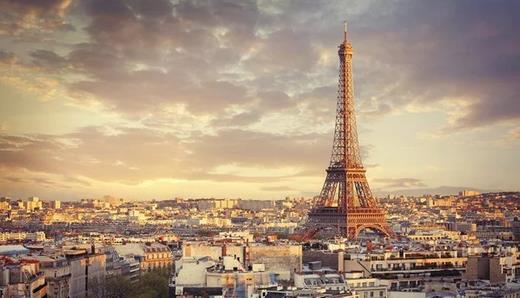 Byk ehrin Paris olduu dnlyor. Paris'te bir istila olacak.