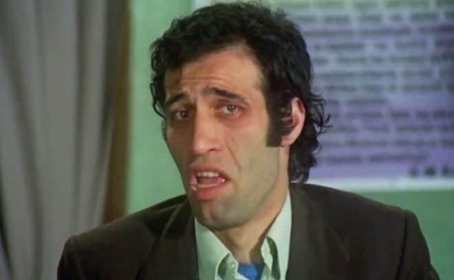 Filmde Kemal Sunal hari tm oyuncularn doalama yapmas yasaklanmtr.