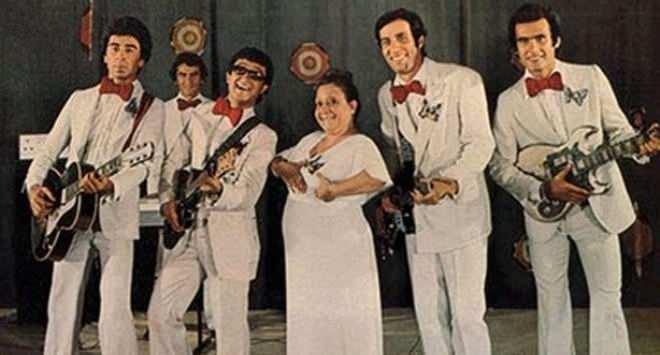 Hababam Snf serisinin ilk filmi ok sevildi ve tam 28 hafta boyunca gsterimde kald. Serinin en ok gie yapan filmi ise ?Hababam Snf Snfta Kald? oldu.