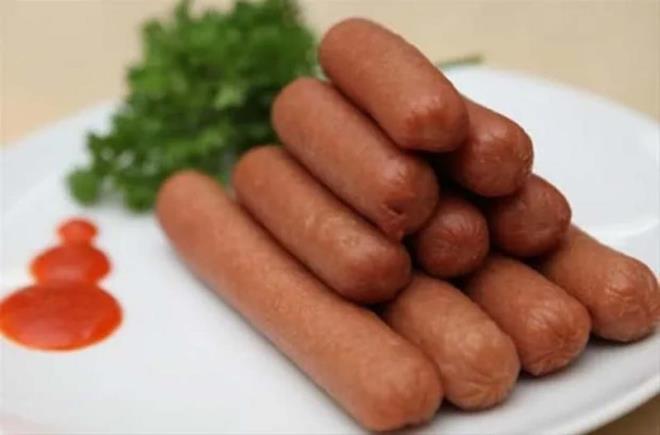 Sosis Amerika ocuk Hastalklar Akademisi'nin aratrmasna gre, sosisler, ocuklarda boulma tehlikesi arz ediyor.