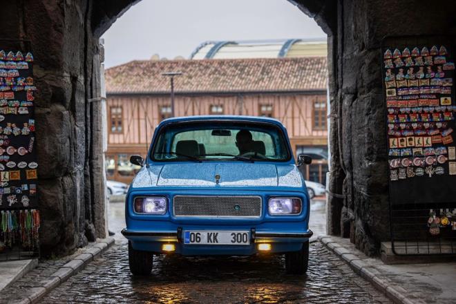 Bir Anadol otomobili zgn haline uygun ekilde toparlayp binme hayali kurduunu bildiren aylar, sonunda bunu gerekletirmi olmaktan tr ok mutlu olduunu dile getirdi.