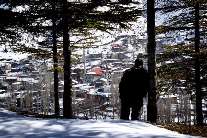 Bykehir yasasyla beldeden mahalleye dnen, il merkezine 170 kilometre mesafedeki mahallede kamulatrlan 428 hanenin sahipleri, evre, ehircilik ve klim Deiiklii Bakanlnca Meram ilesi arklar mevkisinde hazrlanan yeni yaam alanna tanacak.