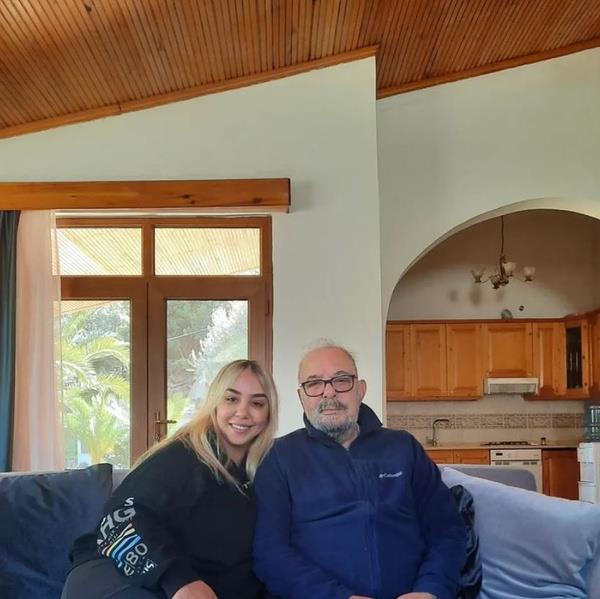 te menajer irin Gzalc'nn paylat o fotoraf ile Ferdi Tayfur'un son hali...