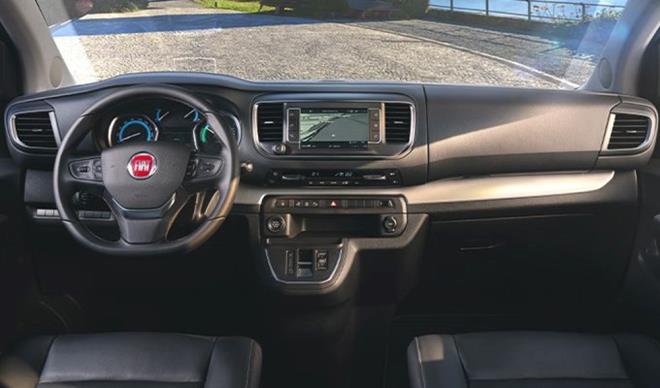 Maksimum menzili 330 kilometre olarak aklanan E-Ulysse, 136 bg g ve 260 Nm tork retebiliyor.