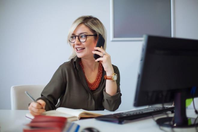 DANIMANLIK FRMALARI    Byk danmanlk ve hukuk firmalar, Rusya'nn Ukrayna'y igal etmesinin ardndan imdiye kadar planlarn aklamazken, KPMG'nin ngiltere patronu Jonathan Holt, mvekkillerini yaptrmlar dorultusunda gzden geirdiini syledi.